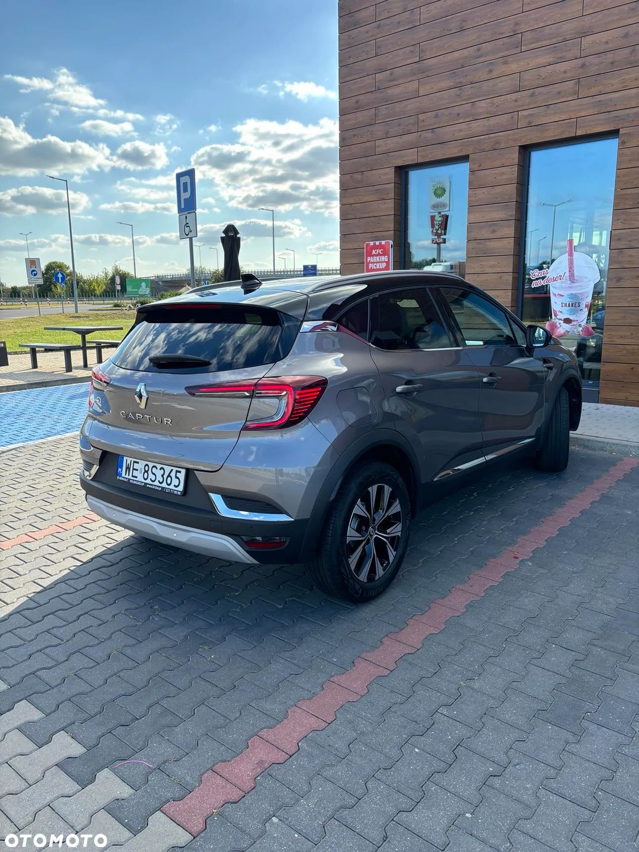 Renault Captur 1.0 TCe Techno - 1