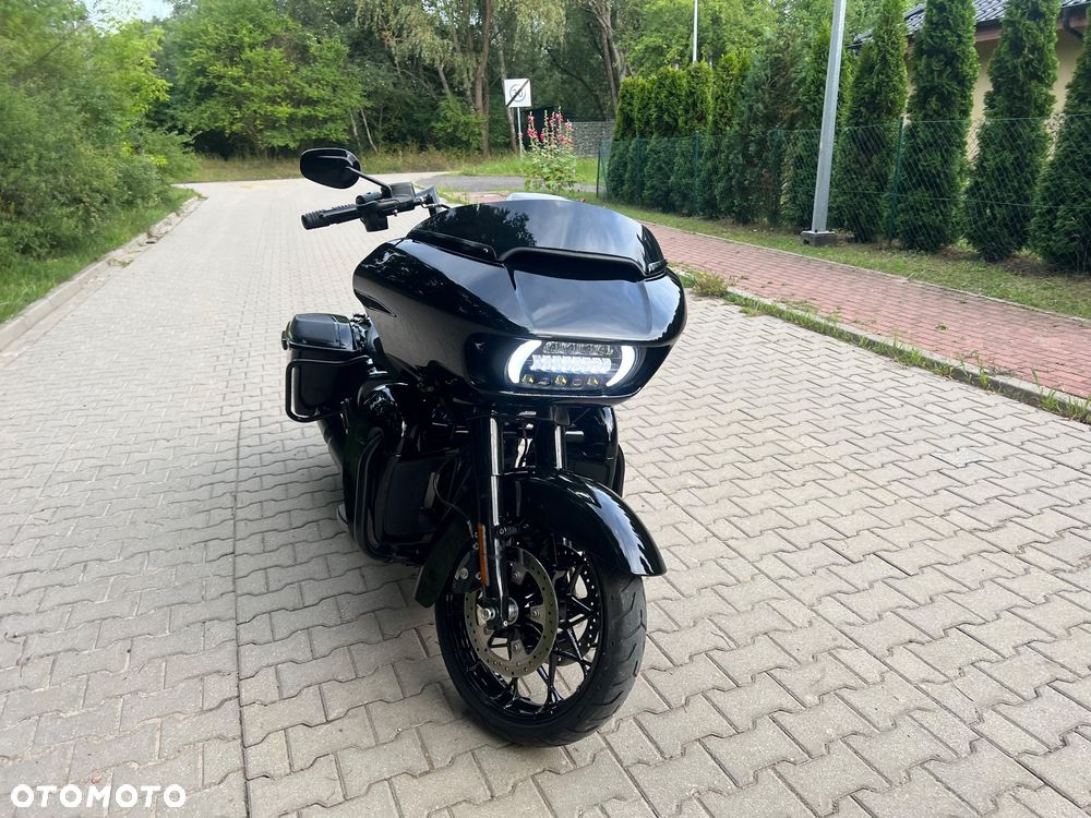 Harley-Davidson Touring Road Glide - 28