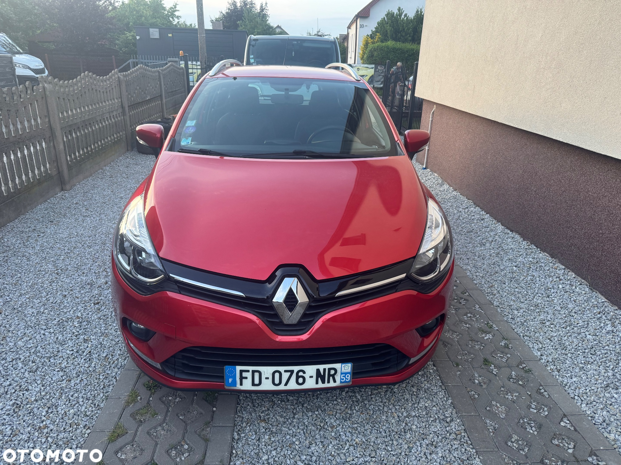 Renault Clio Grandtour (Energy) TCe 90 Bose Edition - 2