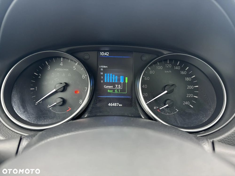 Nissan Qashqai 1.3 DIG-T N-Connecta EU6d - 27