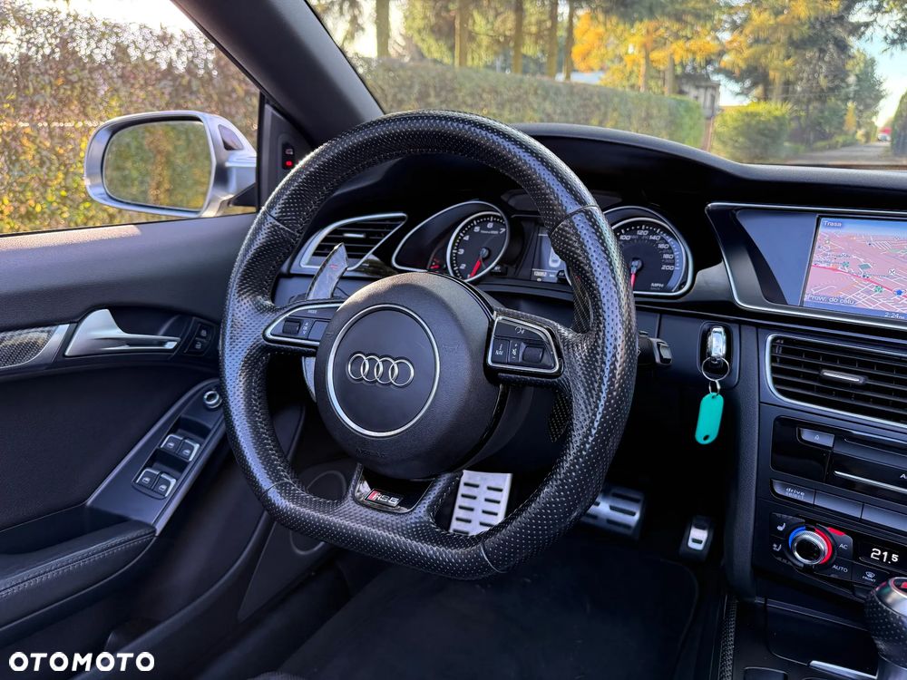Audi RS5 Cabrio S tronic - 33