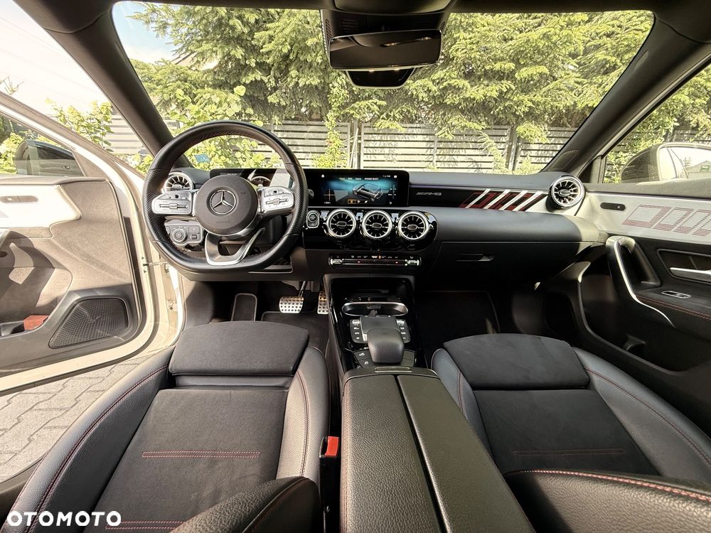 Mercedes-Benz Klasa A 35 AMG 4-Matic 7G-DCT - 12