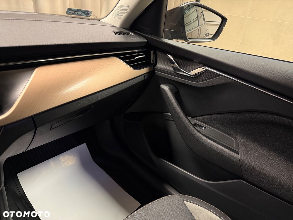 Skoda Kamiq 1.0 TSI Style - 21