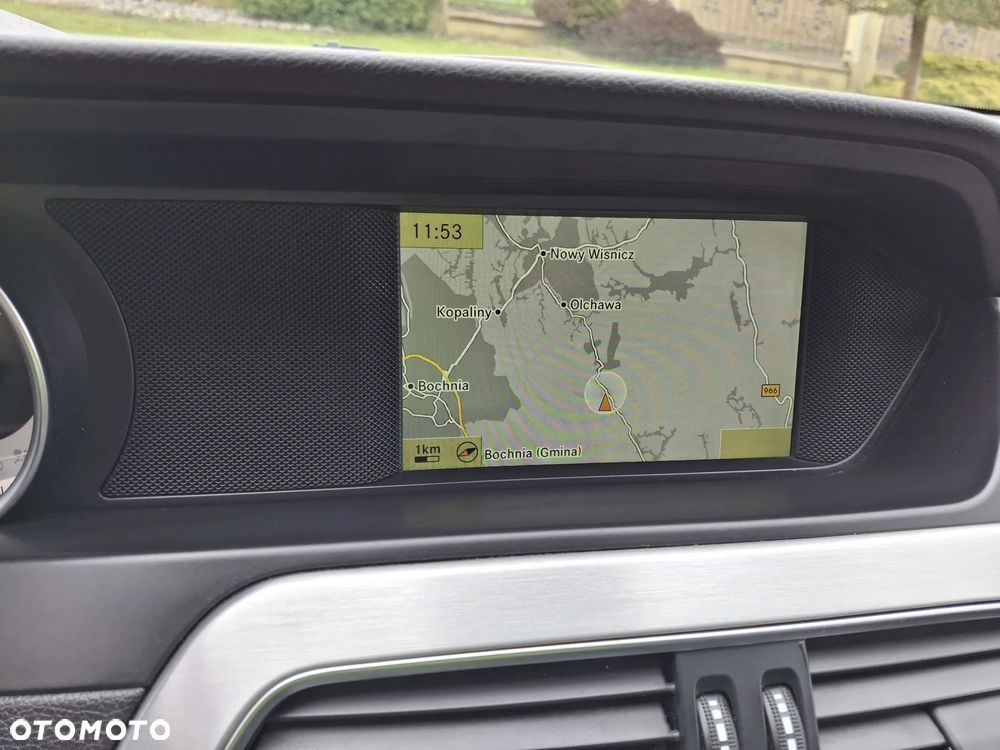 Mercedes-Benz Klasa C 180 BlueEFFICIENCY 7G-TRONIC Avantgarde - 24