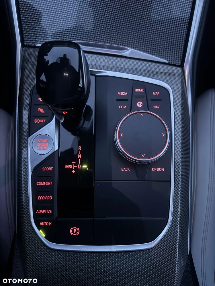 BMW Seria 3 M340i xDrive sport - 29