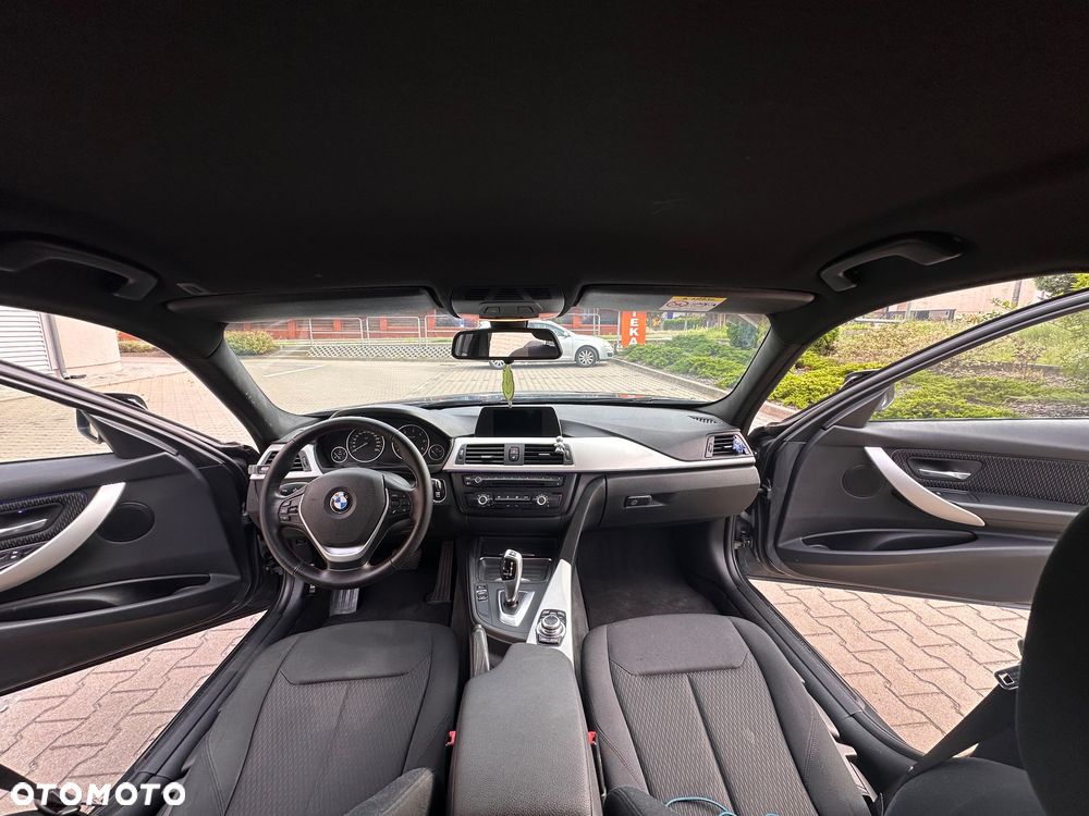 BMW Seria 3 318d - 15