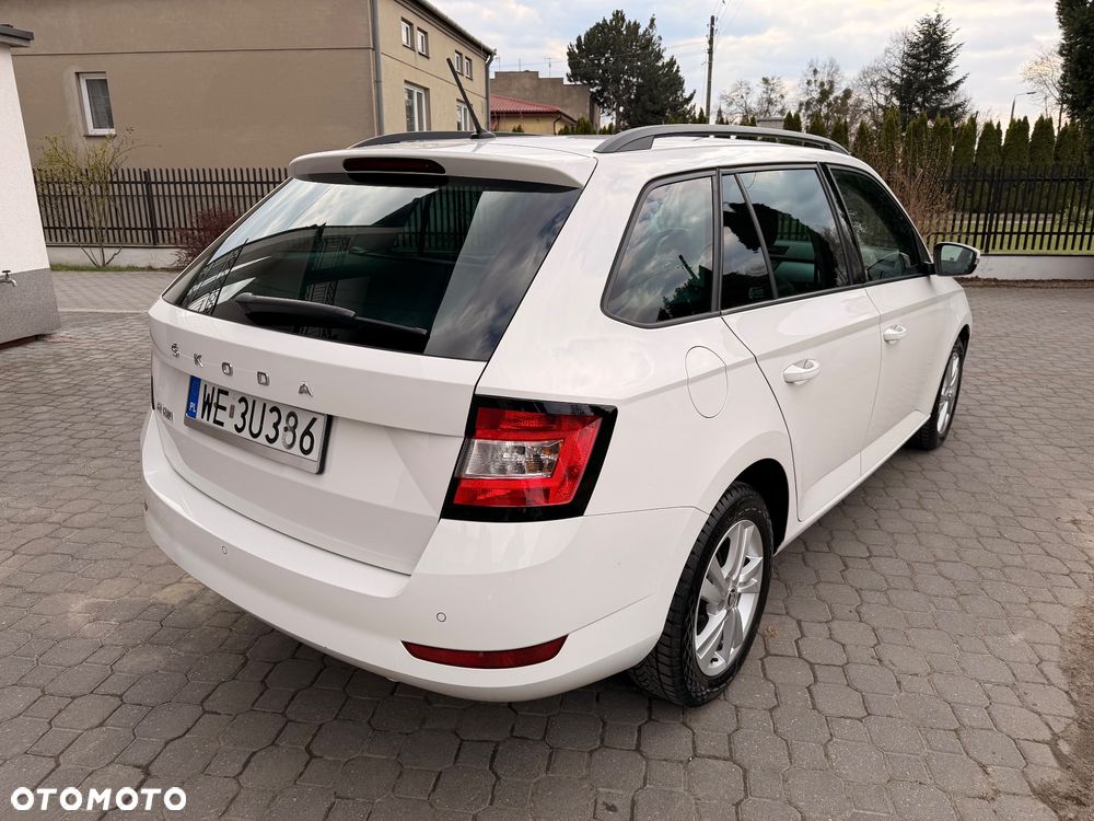 Skoda Fabia 1.0 TSI Ambition Plus - 10