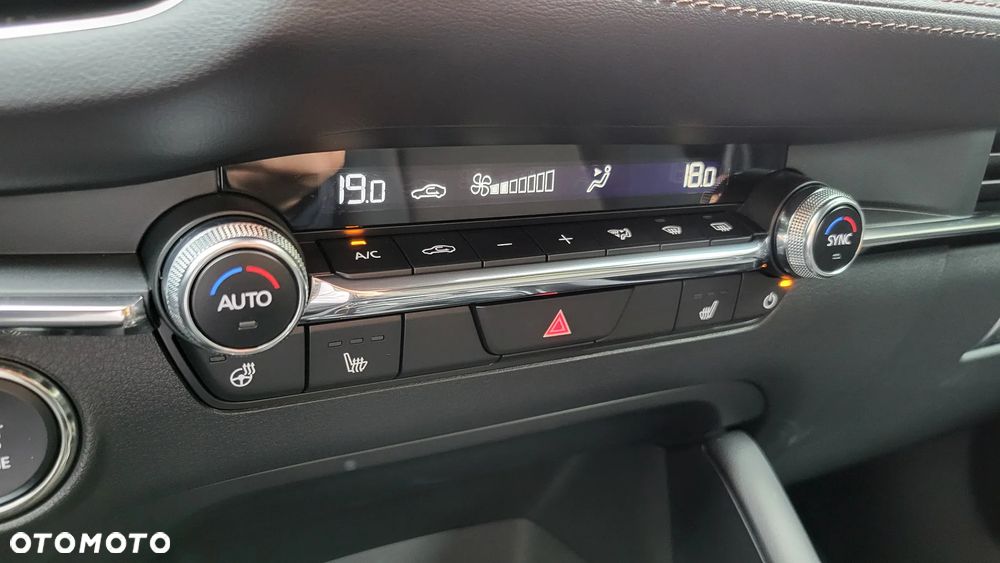 Mazda 3 2.0 mHEV Exclusive-Line - 25