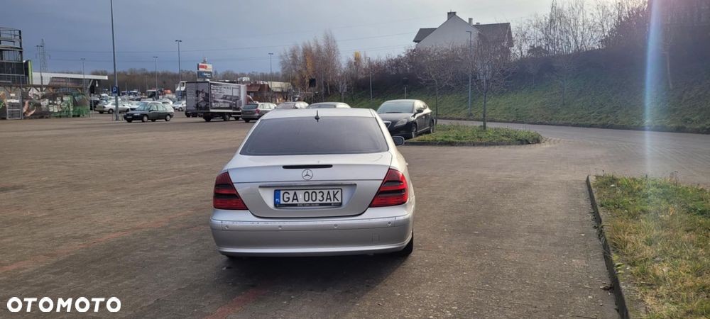 Mercedes-Benz Klasa E - 4