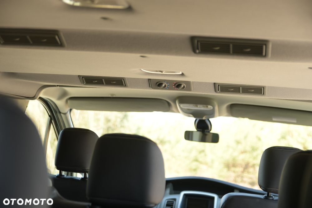 Renault Trafic FAP Grand Passenger Black Edition - 24