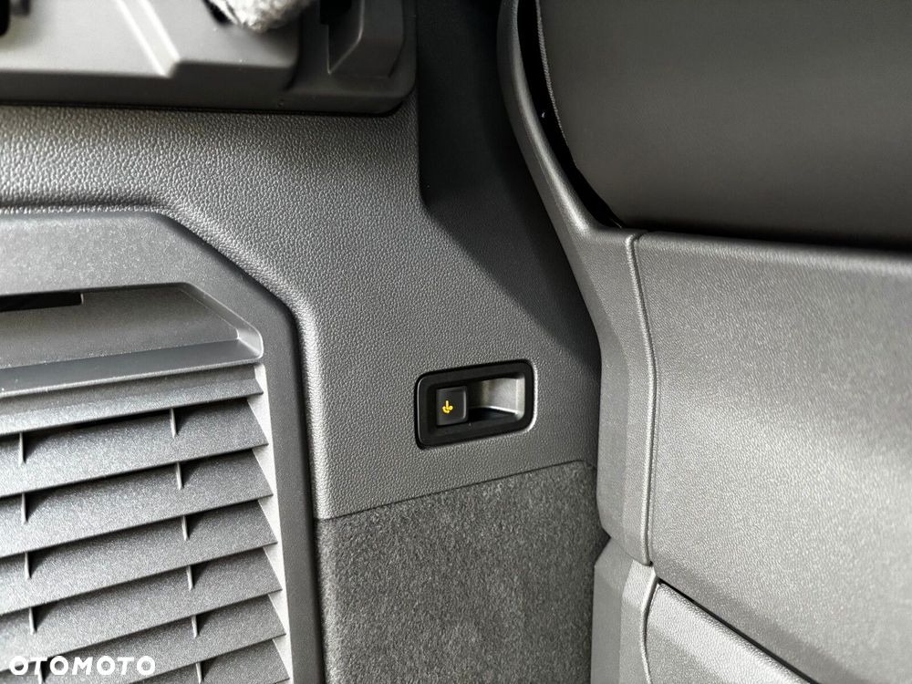 Volkswagen Multivan - 29