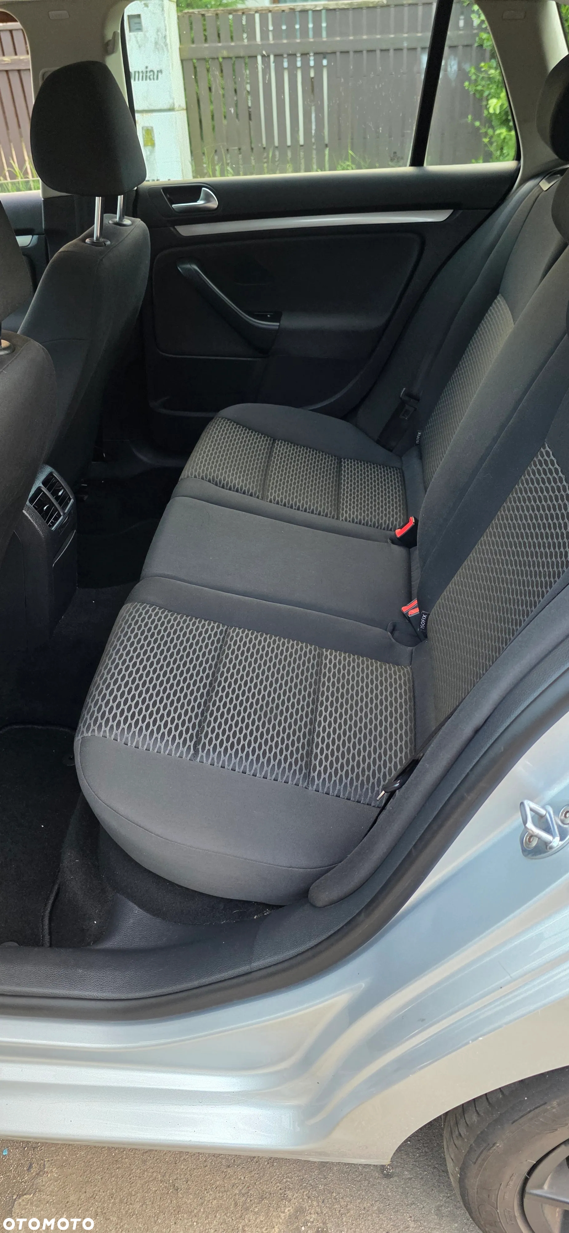 Volkswagen Golf 1.6 TDI BlueMotion Technology Comfortline - 12
