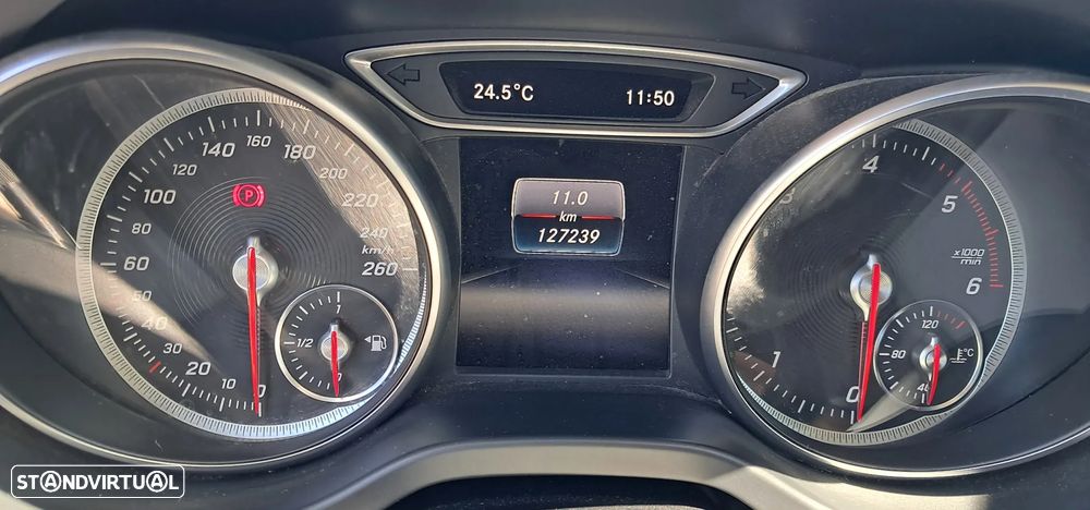 Mercedes-Benz GLA 180 d - 5