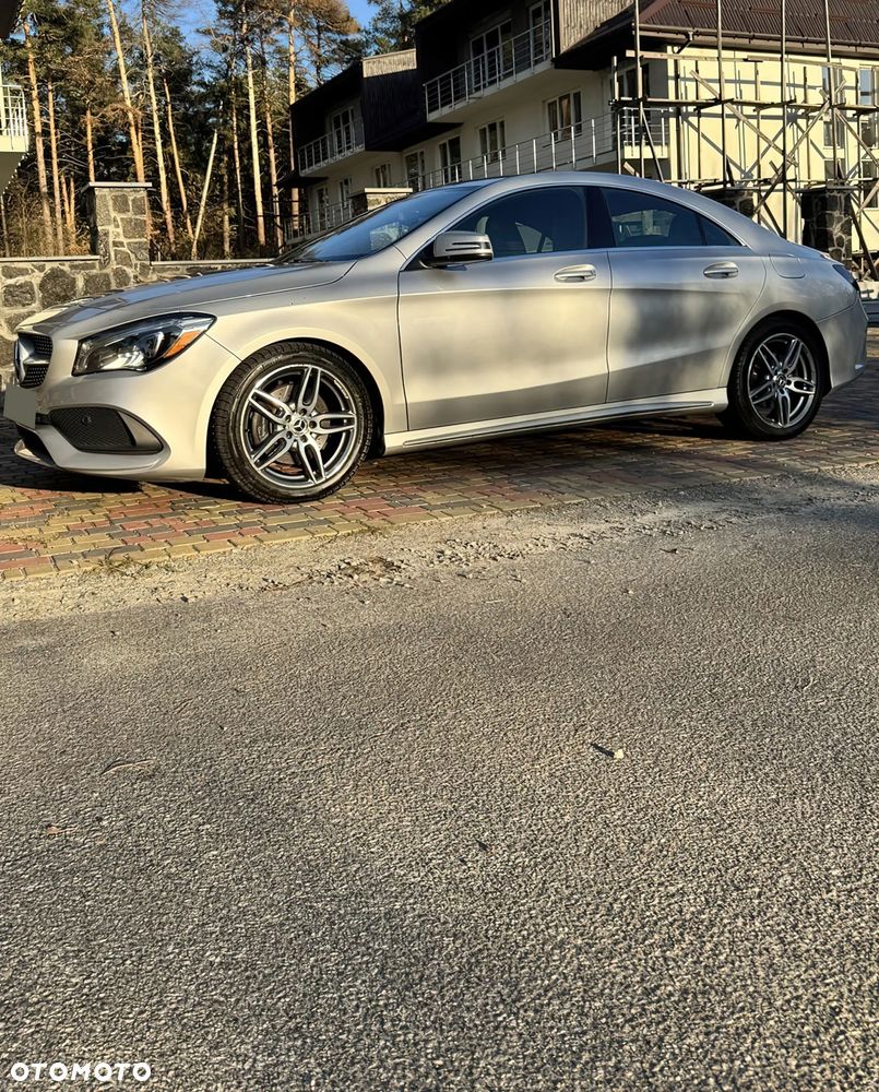 Mercedes-Benz CLA 250 4Matic 7G-DCT - 3