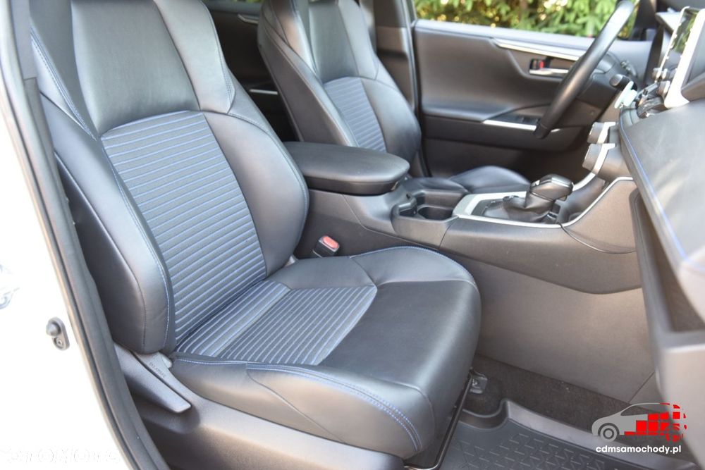 Toyota RAV4 - 23