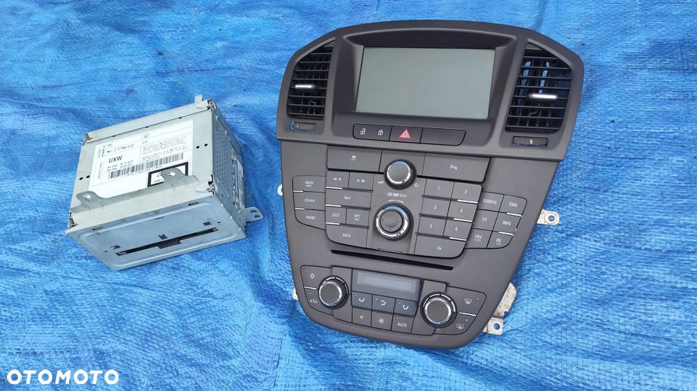 RADIO NAWIGACJA CD 500 NAVI WYŚWIETLACZ PANEL KRATKA NAWIEWU KOMPLET BRĄZ BRĄZOWY OPEL INSIGNIA A - 1