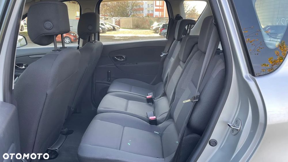 Renault Scenic 1.6 16V 110 TomTom Edition - 18