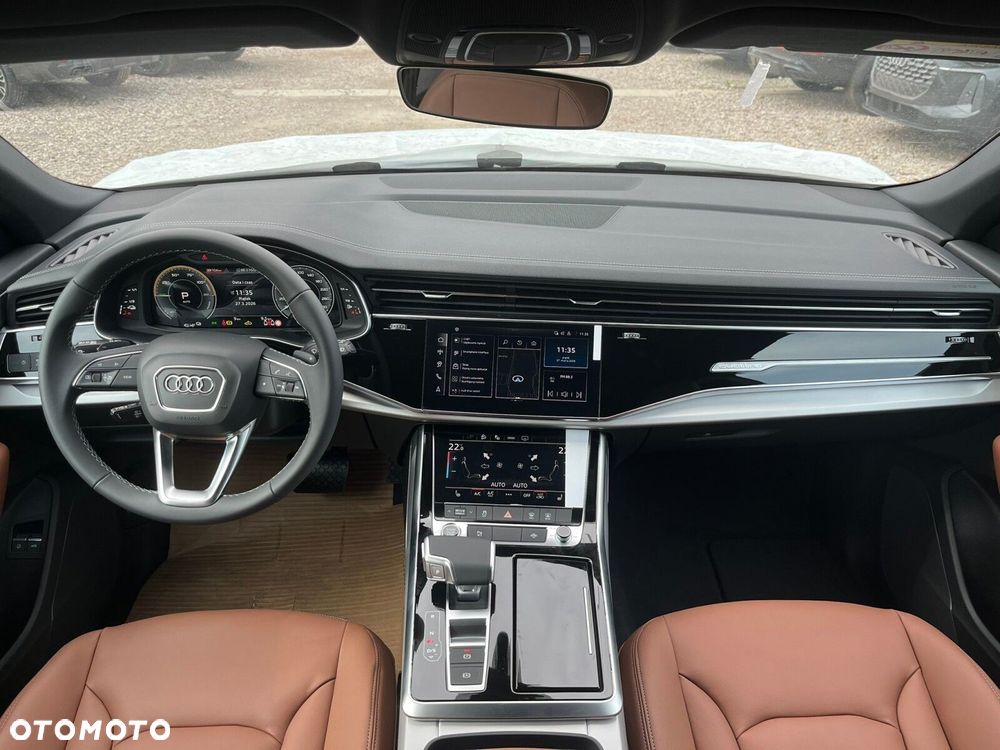 Audi Q8 - 12