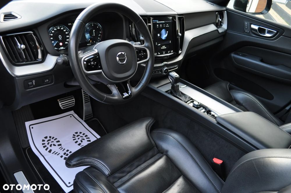 Volvo XC 60 D4 SCR R-Design - 36