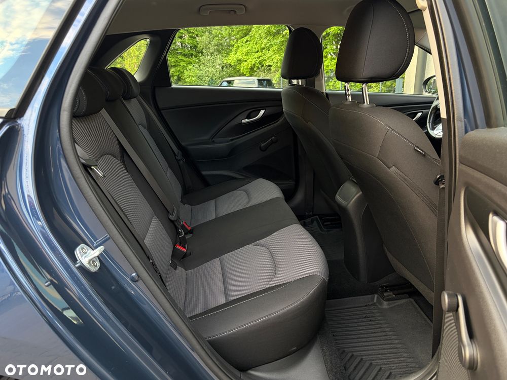 Hyundai i30 1.4 Comfort - 11