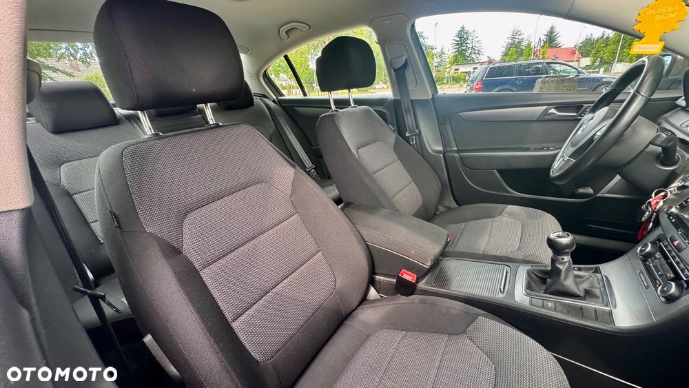 Volkswagen Passat 1.8 TSI Exclusive - 33