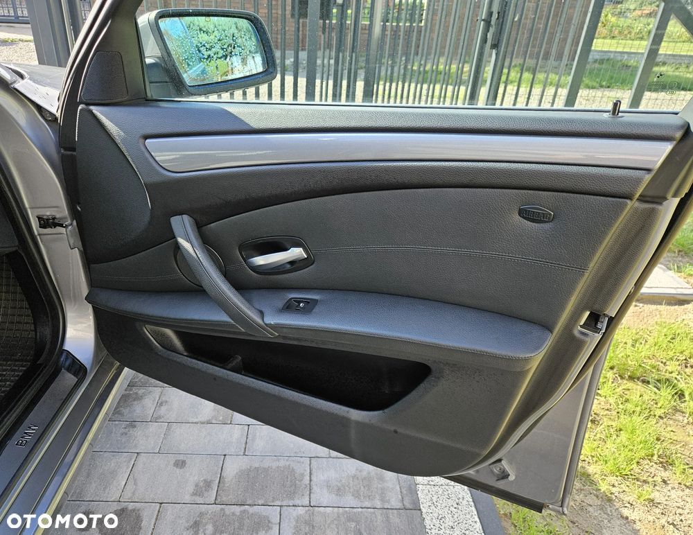 BMW Seria 5 - 16