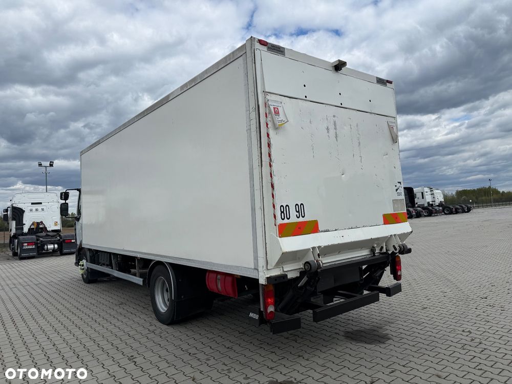Renault D16 / 240 KM / DMC 16 TON / KONTENER + DUŻA WINDA 2000 KG / TYŁ PODUSZKA / TYLKO 176.000KM / DO ZABUDOWY / SPROWADZONY / STAN BDB / / / - 7