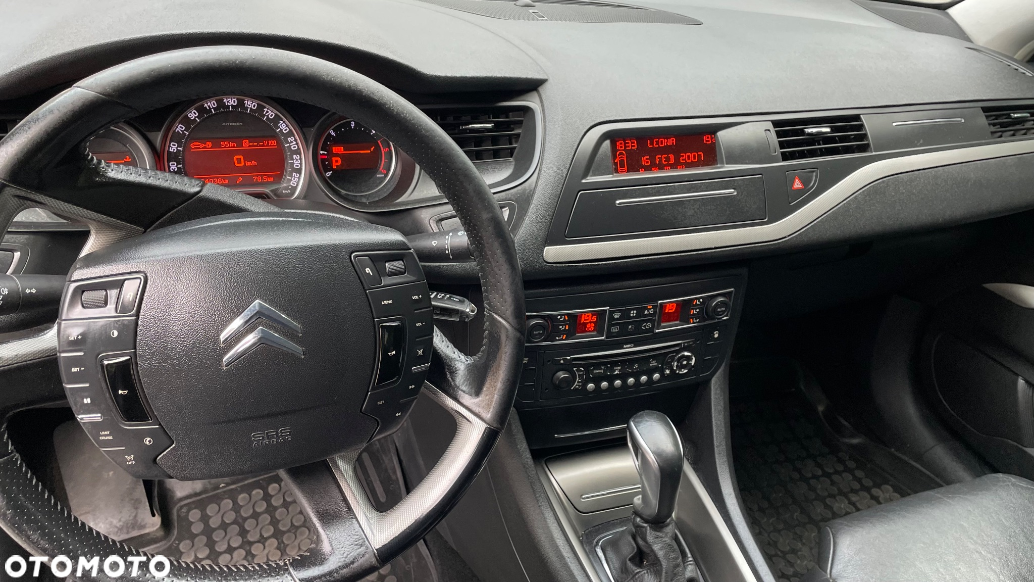 Citroën C5 II 2.0 HDi Exclusive - 19