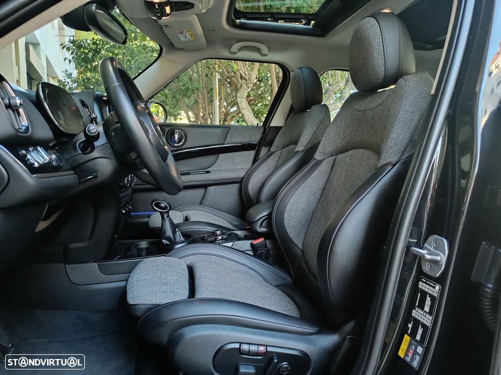 MINI Countryman Cooper SE Premium P. Essential Auto - 13