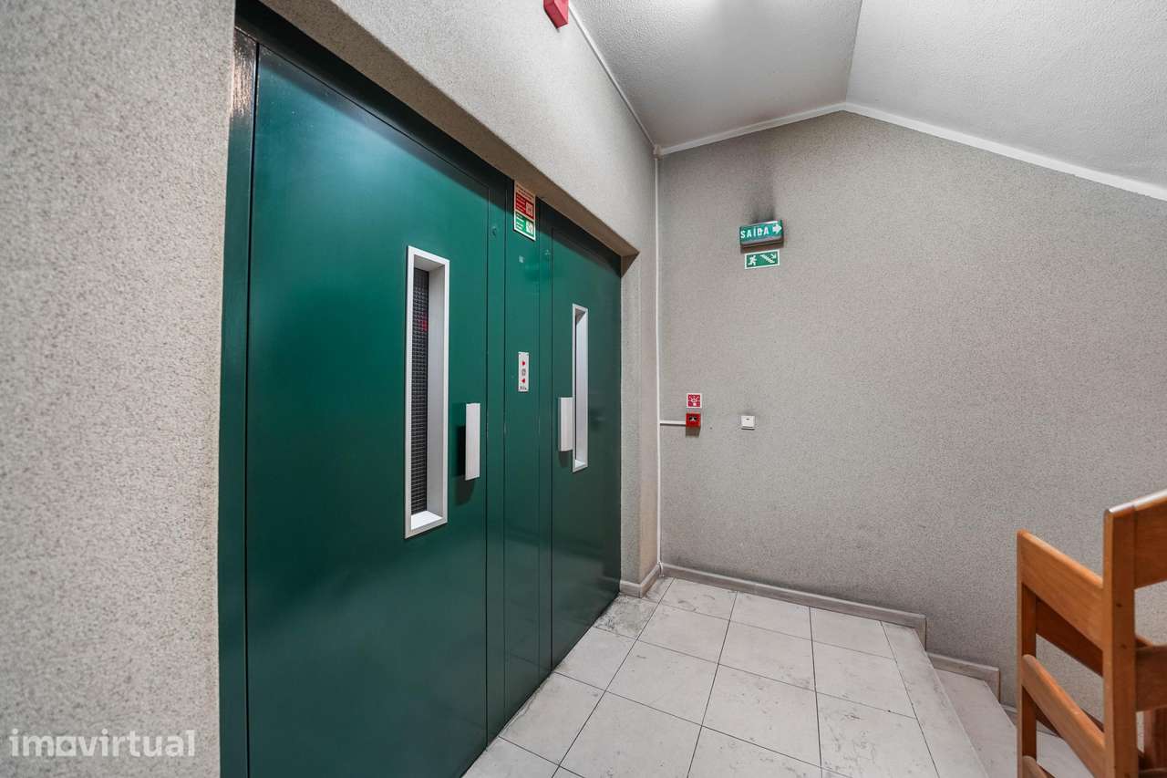 Apartamento T0 em frente a estação de Metro! - Grande imagem: 4/18