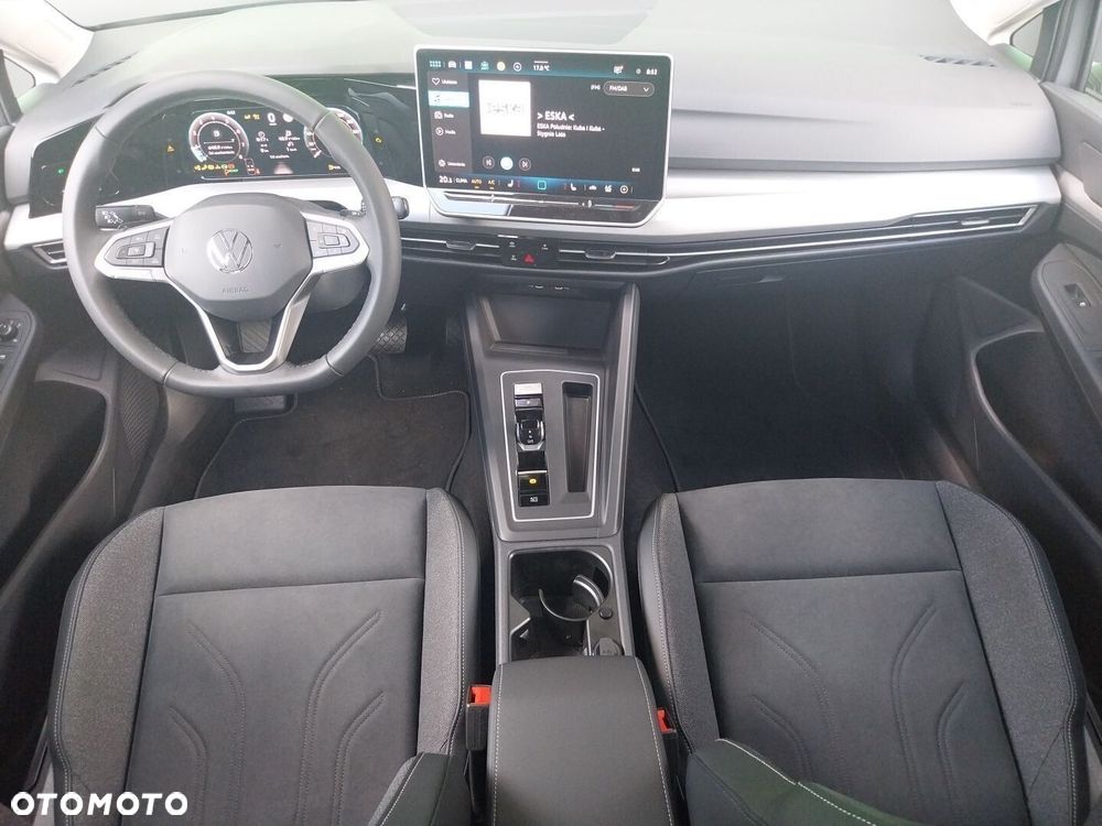 Volkswagen Golf - 18