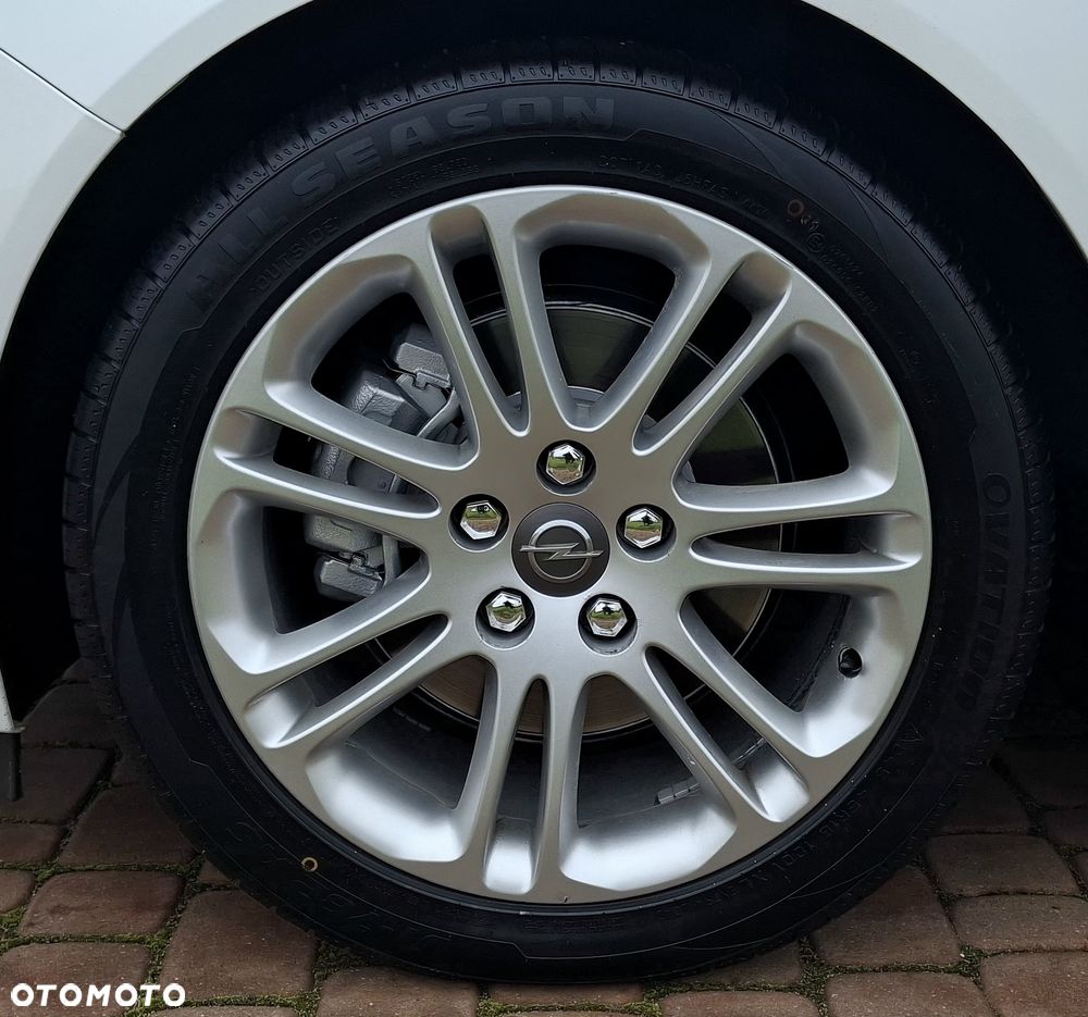 Opel Insignia 1.6 Turbo Sport - 33