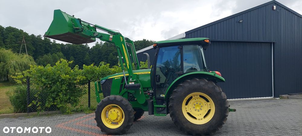 John Deere 5100E - 2