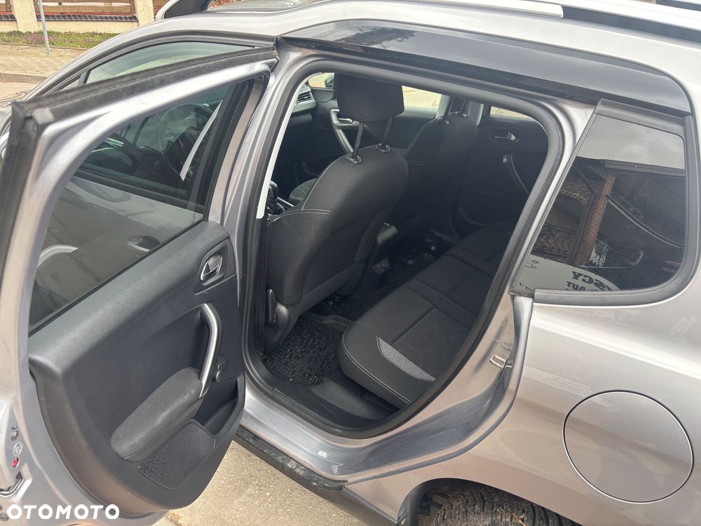 Peugeot 2008 BlueHDi 100 STOP & START Allure - 9