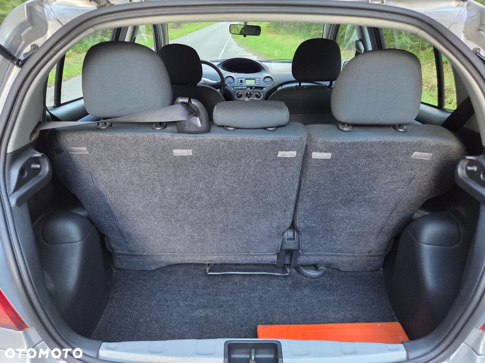 Toyota Yaris 1.0 Base - 19