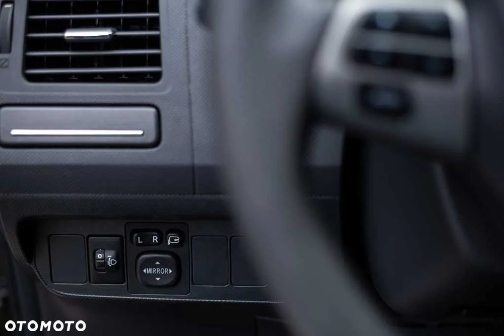 Toyota Auris 1.8 Travel - 15