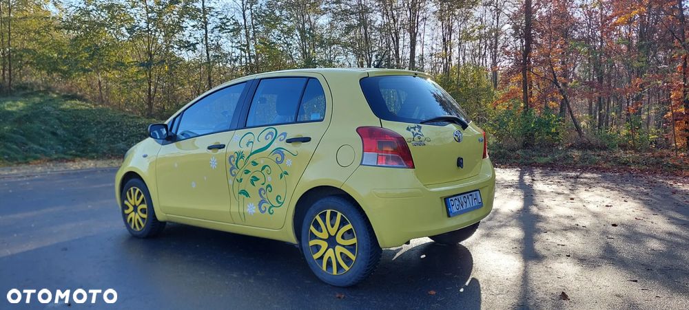 Toyota Yaris 1.33 Luna - 4
