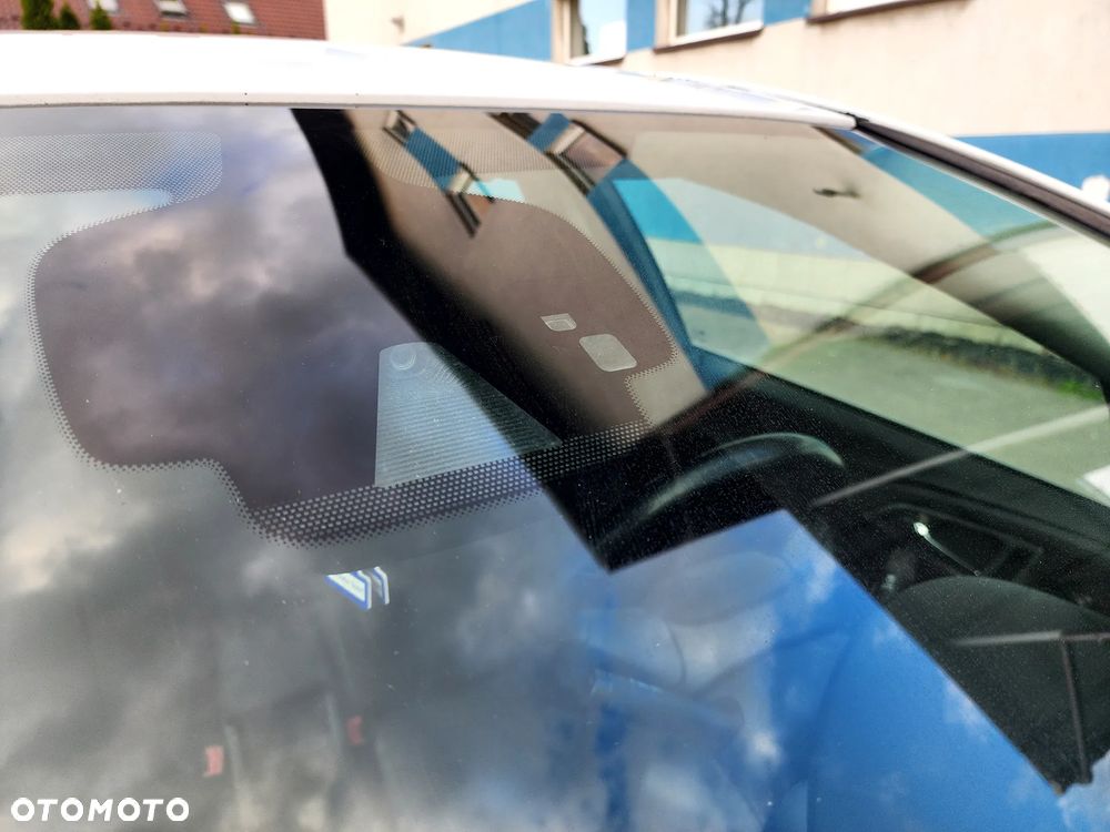 Opel Astra 1.6 Turbo Edition Sport - 17