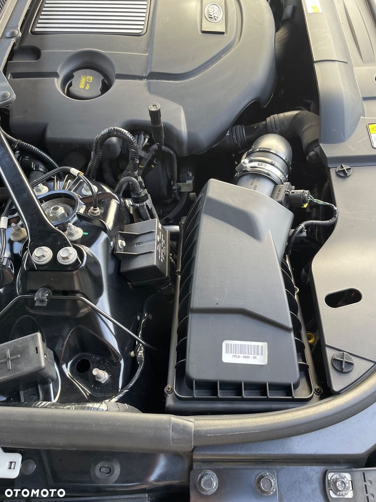 Land Rover Range Rover Sport S 3.0 SD V6 HSE - 9