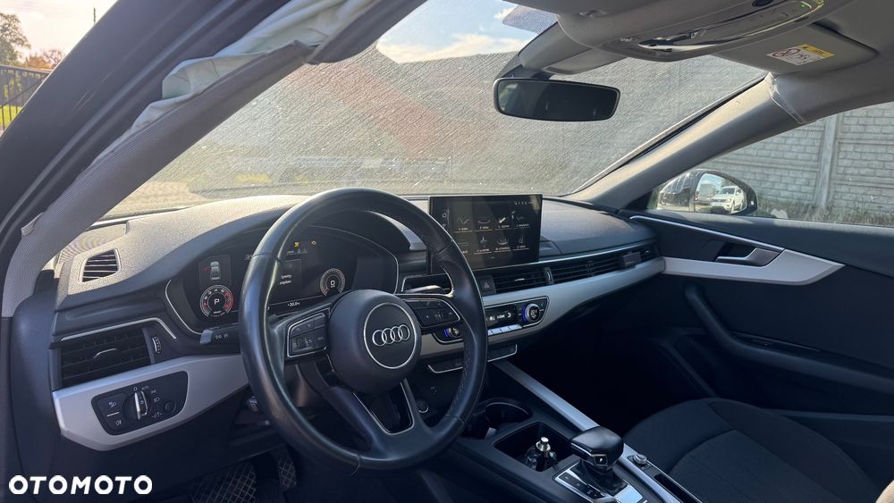 Audi A4 Limousine - 10