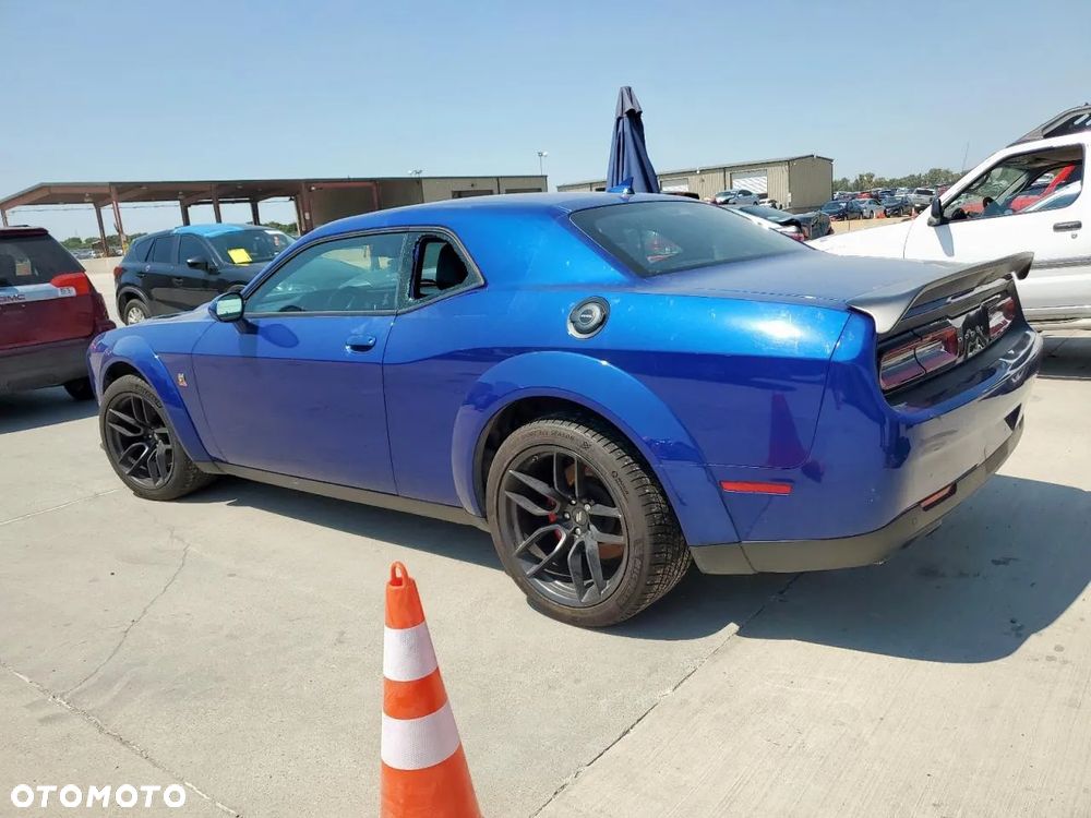 Dodge Challenger 6.4 Scat Pack - 3
