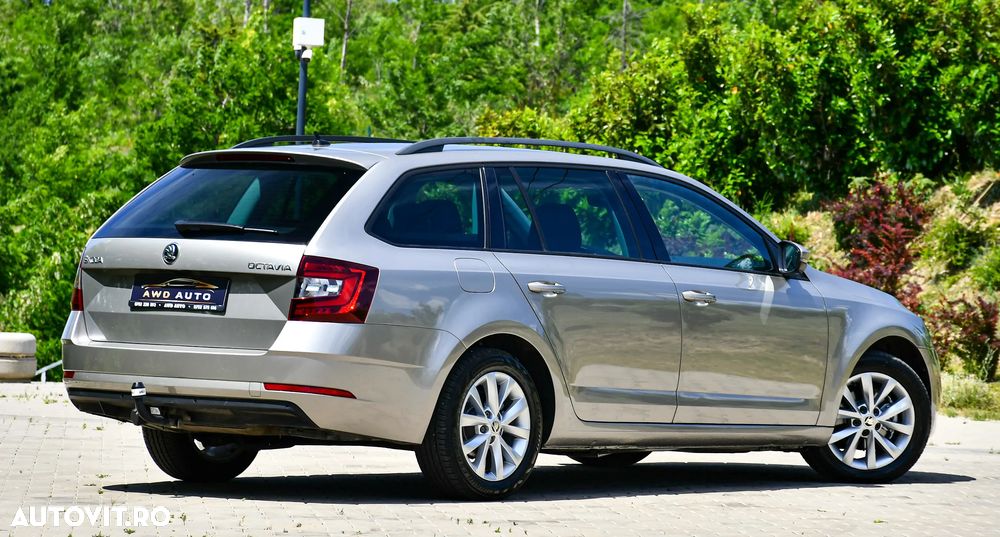 Skoda Octavia 1.6 TDI DSG Ambition - 4