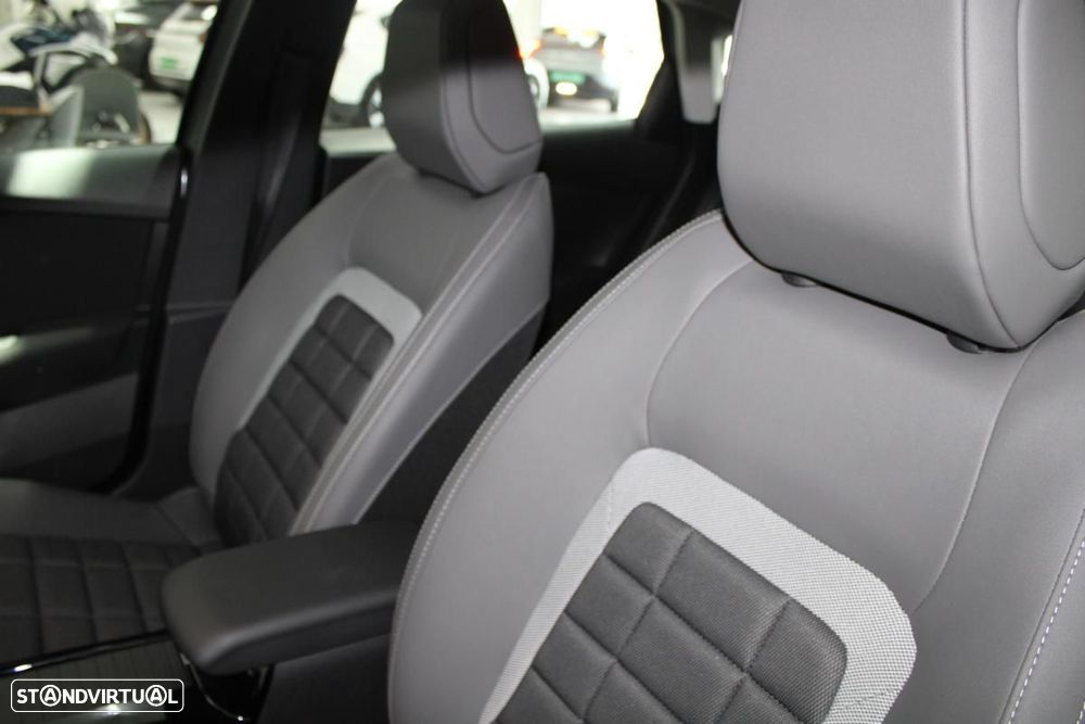 Citroën e-C4 50 kWh Plus - 11