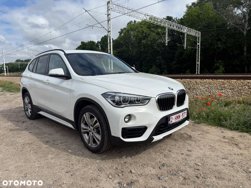 BMW X1 xDrive18d Sport Line - 1