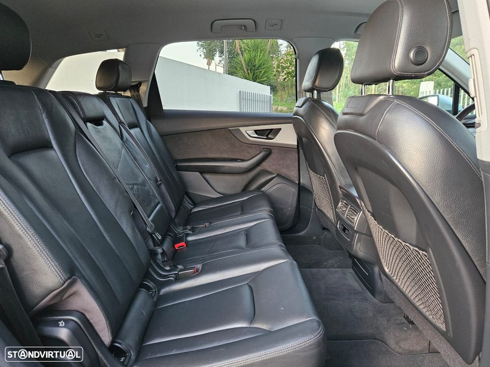 Audi Q7 - 15