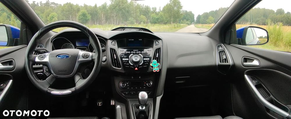 Ford Focus 2.0 EcoBoost ST - 10