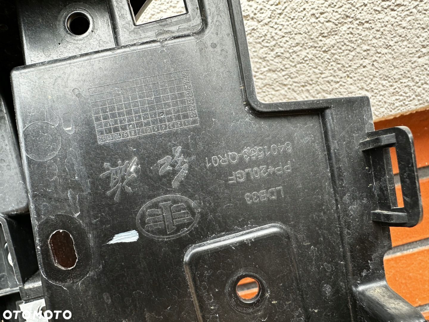 Hongqi E-HS9 2020- grill atrapa demontaz stan idealny - 12