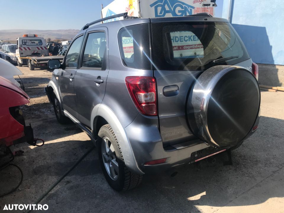 Dezmembrez Daihatsu Terios J2 - 3