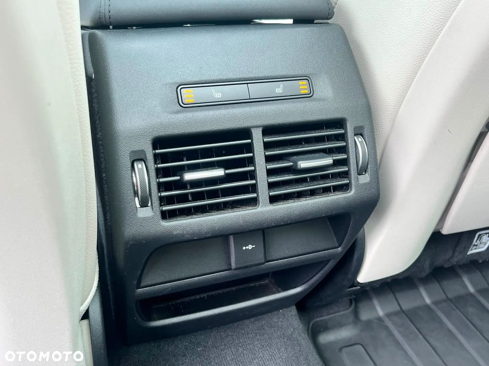Land Rover Discovery Sport 2.0 P200 mHEV HSE - 25