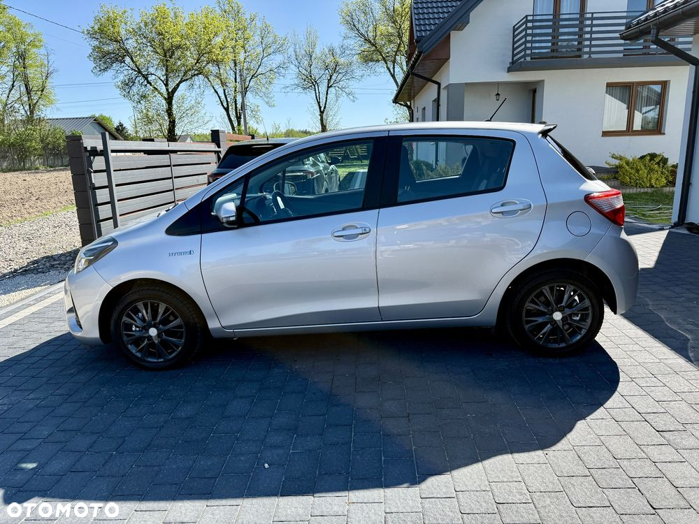 Toyota Yaris Hybrid 1.5 VVT-i Y20 Club - 8